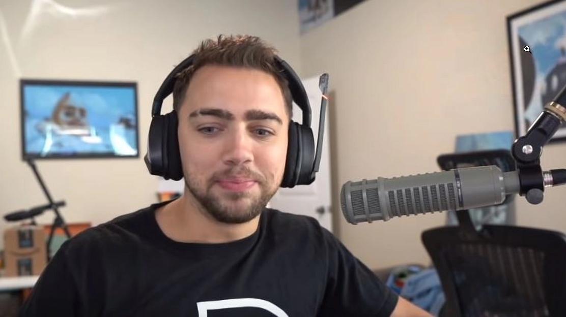 What Headset Does Mizkif Use?